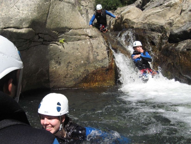  Tobbogogans Canyoning 